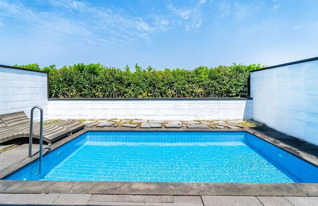 Pool & Villa Sorang - Photo 64