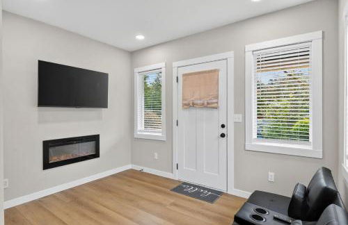 West Seattle Home King Bed and AC - Foto 7