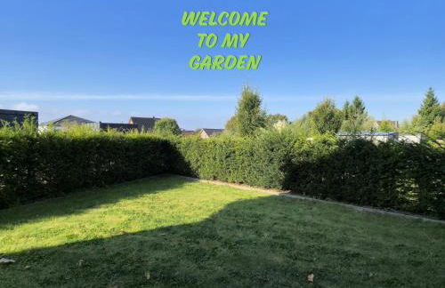 Modernes Apartment mit Terrasse & Garten, Parkplatz & 24h Self-Check-in - Foto 20