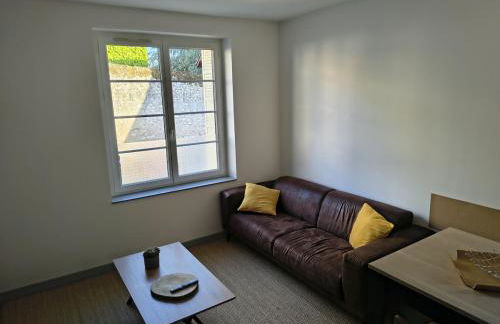 Beaugency RDC avec cours - Photo 3