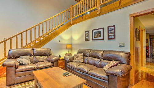 Riverfront Manton Cabin with Pool Table and Fire Pit! - Foto 5