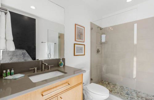 Pecan Valley Oasis - Lux Pool, Sauna and Theater - Foto 65