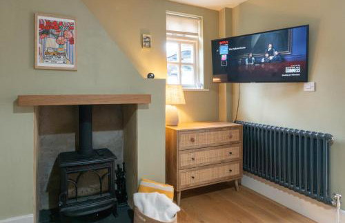 Spacious City-Centre House near Train Station & Business School, with Garden - Foto 13