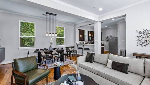 Spacious 3BR/BBQ/Yard/9 min to Downtown & Med Ctr - Foto 3