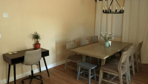 Cozy Family Home - 20 Mins from Disneyland - Foto 5