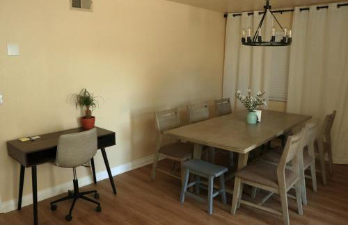 Cozy Family Home - 20 Mins from Disneyland - Foto 5