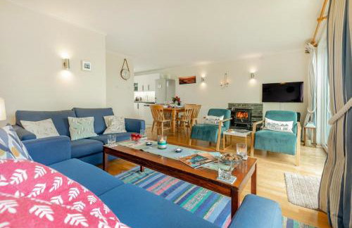 3 Bed in Padstow oc-p00435 - Photo 1