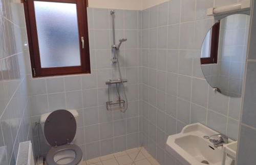 Appartement 1er etage proche des Termes - Foto 7