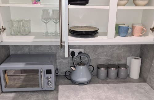 Cozy apartment in Burton town centre - Foto 9