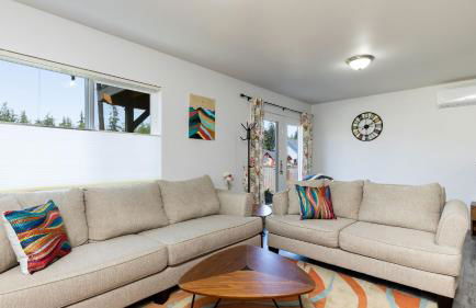 Twin Oaks Retreat by AvantStay Mins to Freeland - Photo 19