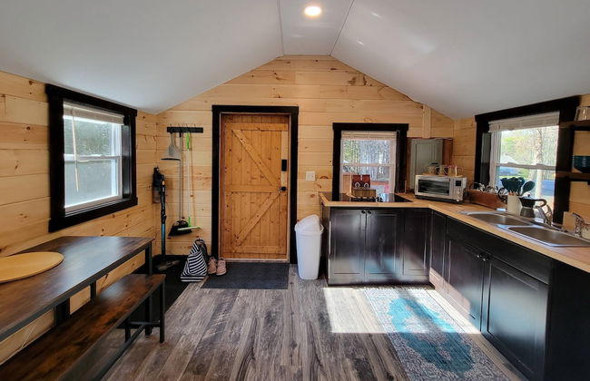 Travelers Haven - Photo 8