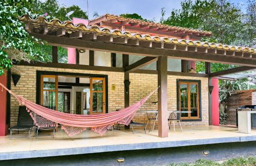 Casa com Piscina Privativa e Natureza – Granja Viana, São Paulo - Foto 8