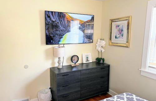 Nice big house with parking, king bed, yard - Foto 34