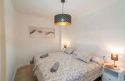 Casa Playa Guadalmar, beautiful apartment in front of the sea, wifi, AC, smart TV, Private parking - Photo 19