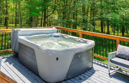 PoolHot Tub Firepit Near Hikes Shops Dining Cragswood Lodge by AvantStay - Foto 5