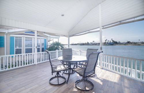 See Dolphins From Your Private Deck with This Beautiful Property! - Foto 1