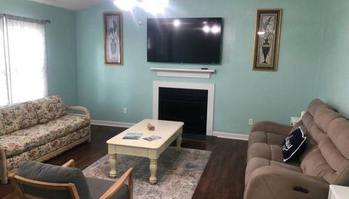 Cozy Home in Central Morehead 5min from the Beach - Foto 3