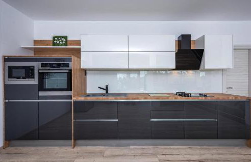 Five-Bedroom Holiday Home In Zminj - Photo 19