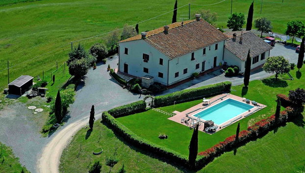 Spacious Farmhouse in Pienza with Swimming Pool - Photo 2, Primary image