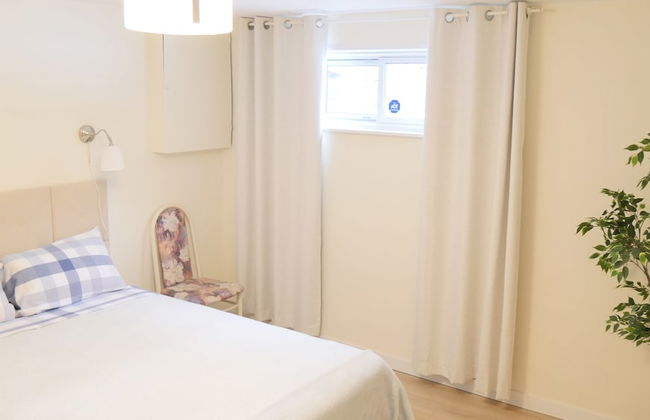 Applewood Hills Apartment - Photo 15