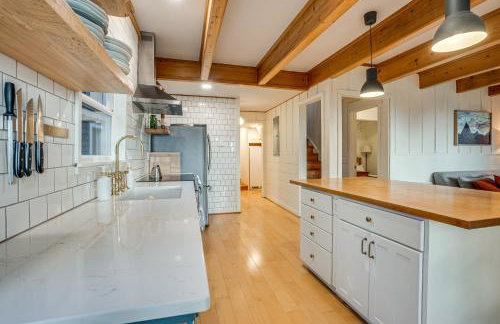 Pacific View Home Hot Tub and OceanandValley Views! - Foto 9