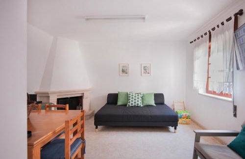 Zambujeira do Mar 4-Bed House Perfect for Families & Friends - Foto 18