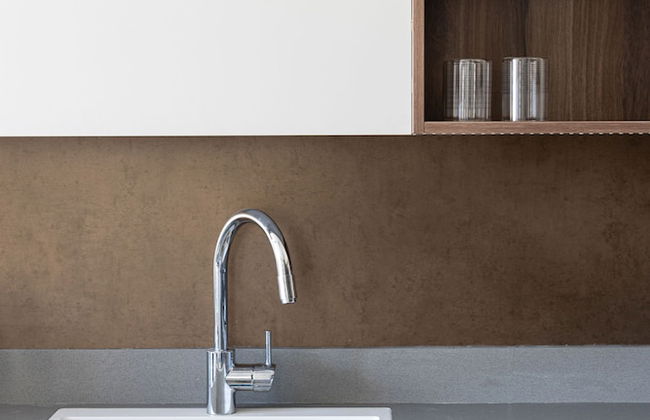 Chic Urban Getaway with Balcony & Mamad by Sea N Rent - Foto 24