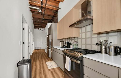 River North Rooftop With In and Out Parking 1 - Foto 4