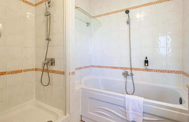 ResidHotel Golf Grand Avignon - Photo 25