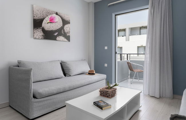 Sunrise Village Hotel - Photo 18