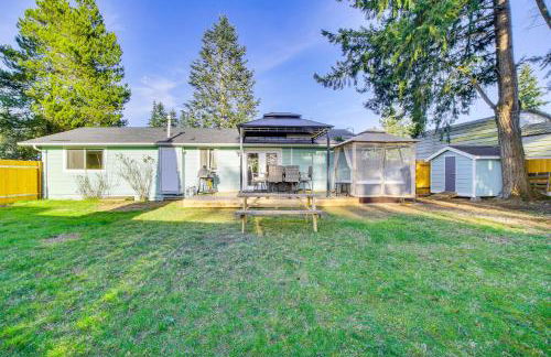 Charming Arlington Home with Hot Tub and Fenced Yard! - Foto 26