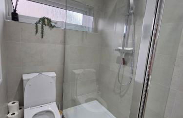 Newly Renovated 2 BDR Home - 5 Min to M5 - Foto 18