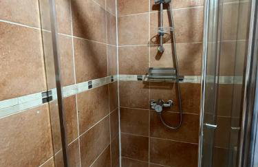 Private Studio by Wembley - Photo 6