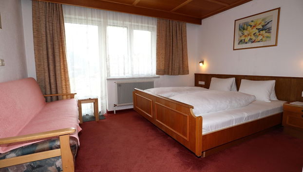 Chalet in Kappl Near Ski Lift & Erlebnispark - Foto 2, Habitación