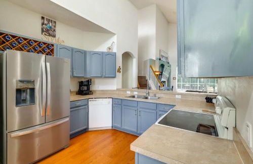 Poolside Lounge and Theme Park Fun Davenport Home - Foto 9