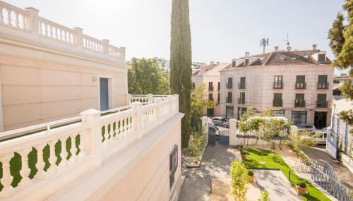 Apartamentos Plaza de Santiago - Estudios Turisticos - 1 LLAVE - Foto 5, Garden view