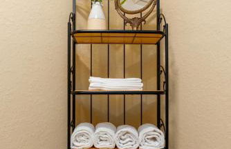 Modern DT Home-King size Bed-Patios-Long Stays-WiFi - Foto 22