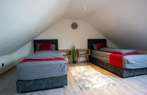 Serviceroom24 - Apartment 4 in Gladbeck WLAN - Smart-TV - 24-7 Check-in und Küche - Foto 10