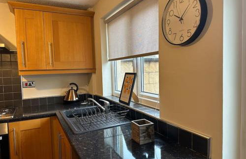 The Jennings - Photo 18