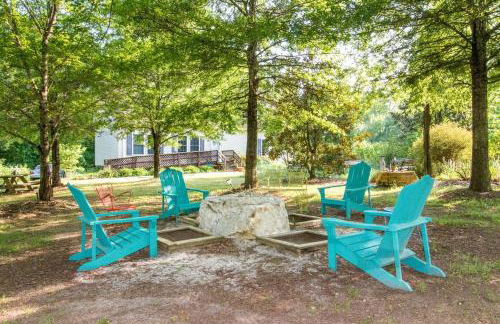 Beautiful Private Cabin Nestled on Premiere Retreat Center, North Carolina - Photo 8