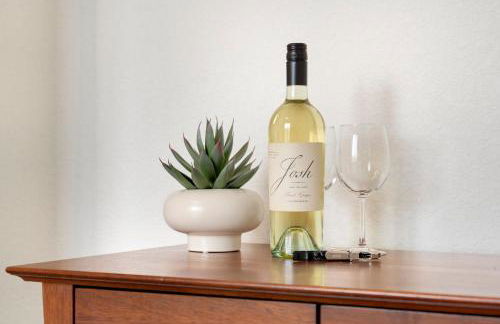 Timberline Retreat - King Bed, Fireplace & Pool! - Foto 39