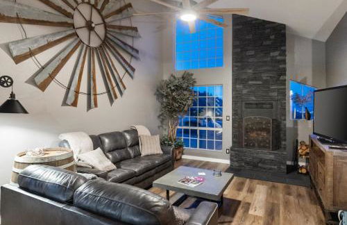 Lynx Lake Lux 6-BR HouseSleeps 22Hot TubGame Rm - Foto 41