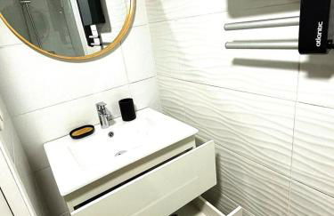 Charmant studio aux beaux volumes - Foto 8