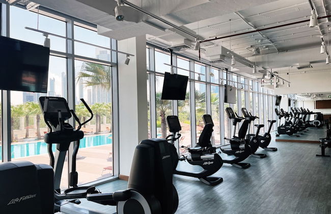 Luxe and Modern Duplex in Difc - Photo 75