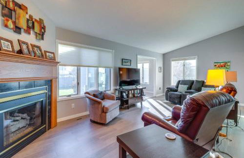 Work and Play Pet-Friendly Fargo Home 6 Mi to Dtwn - Foto 1