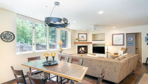 1 blck to Free GondolaSki Access Heart of Downtown River Edge A by AvantStay - Foto 4, Other