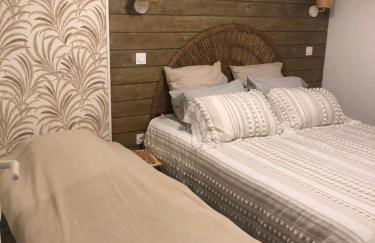 Bel appartement T2 refait à neuf avec piscine couverte de juin à fin septembre, près des stations de ski avec navette et draps et serviettes compris - Foto 5