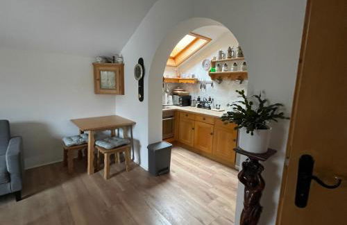 Alpen-Stadt Idylle - Foto 8