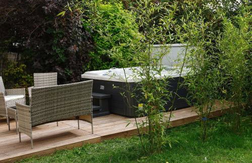 The Old Bulls Head - Photo 33