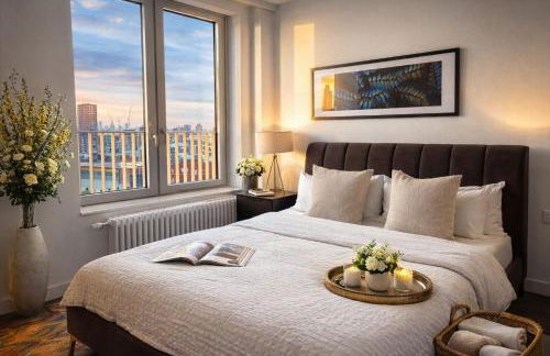 Beautiful view to Canary Wharf , O2 arena , near by London Excel 3-beds - Photo 3